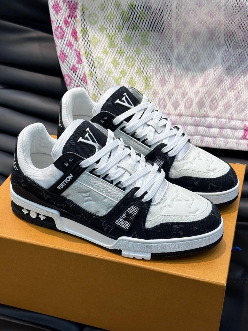 LUVANA™ - SNEAKER