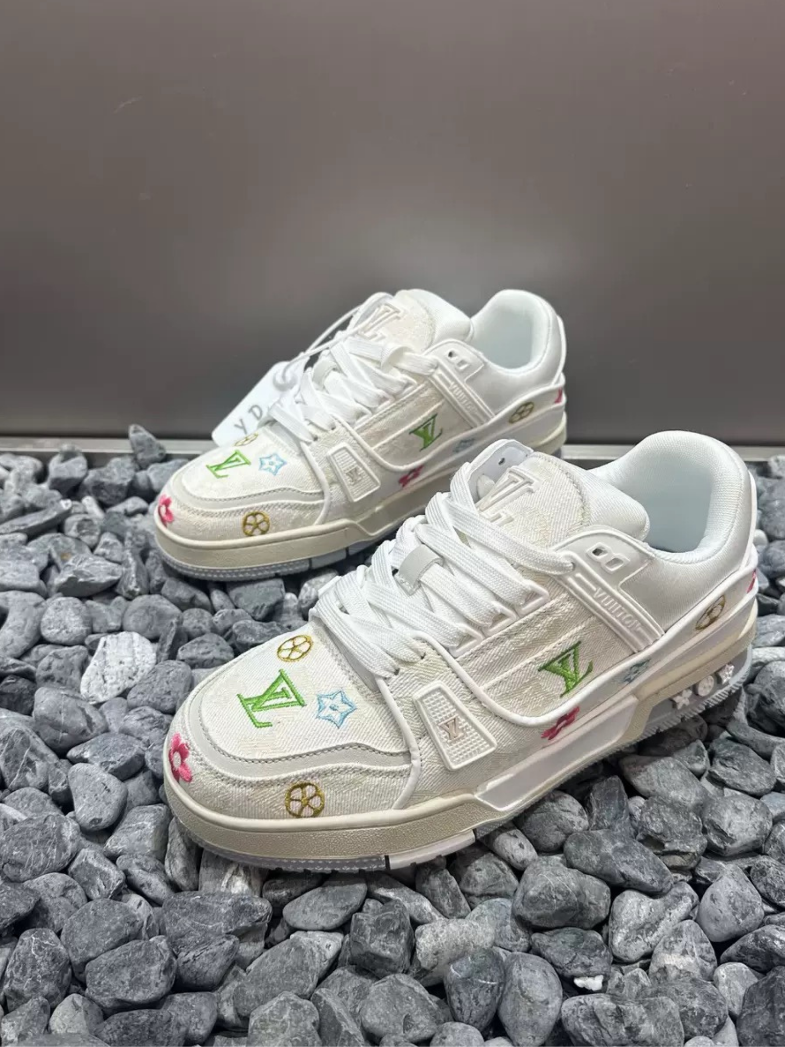 LUVANA™ - SNEAKER