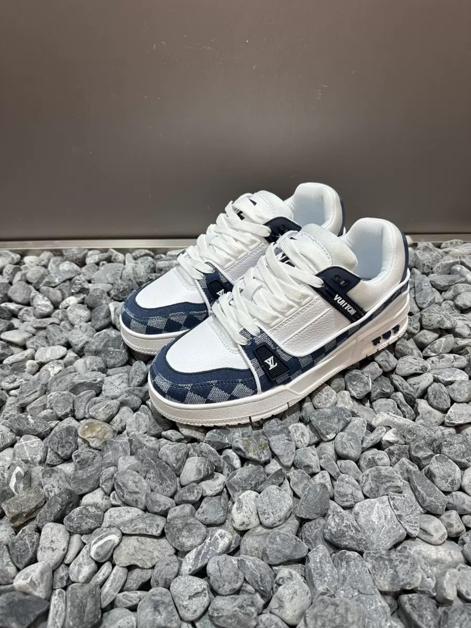 LUVANA™ - SNEAKER